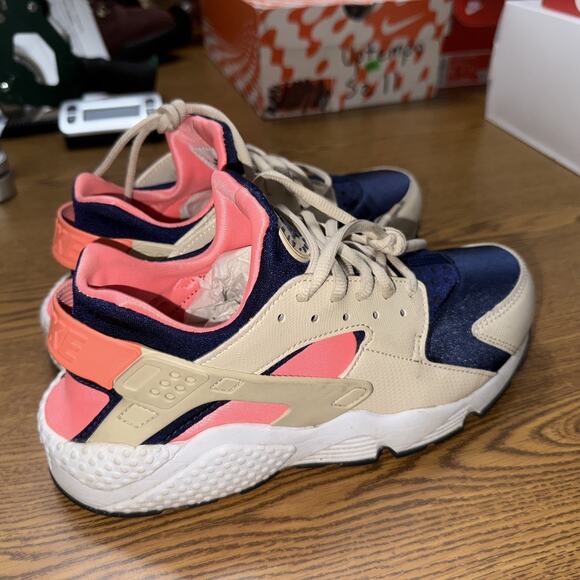 Size 8.5 - Nike Air Huarache Run Oatmeal W BS559 - Picture 2 of 5